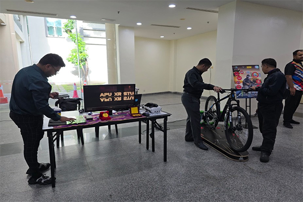 VR Bicycle Showcase at MOE Putrajaya